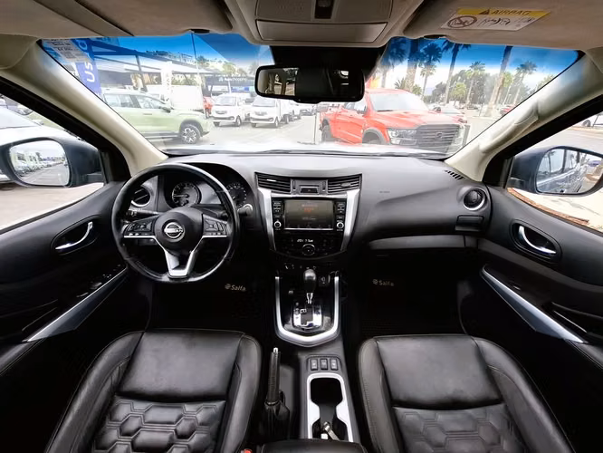 Nissan Navara 2.3 4X4 DOB.CAB. AT 2024 - Imagen 20