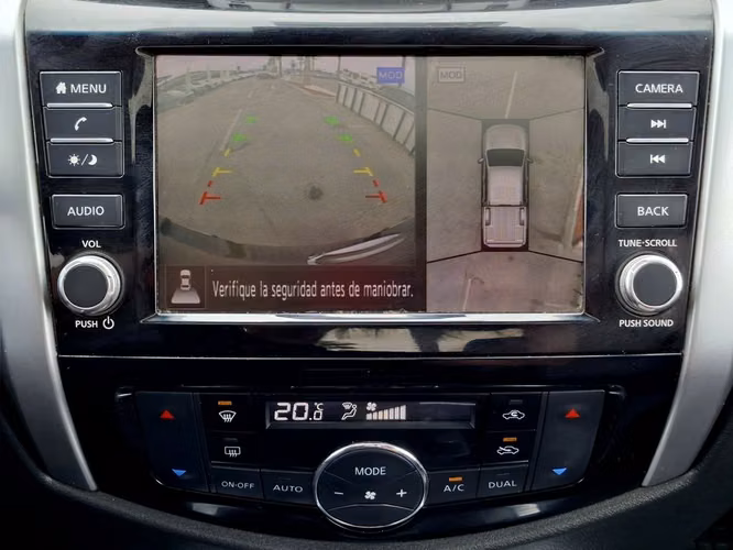 Nissan Navara 2.3 4X4 DOB.CAB. AT 2024 - Imagen 18