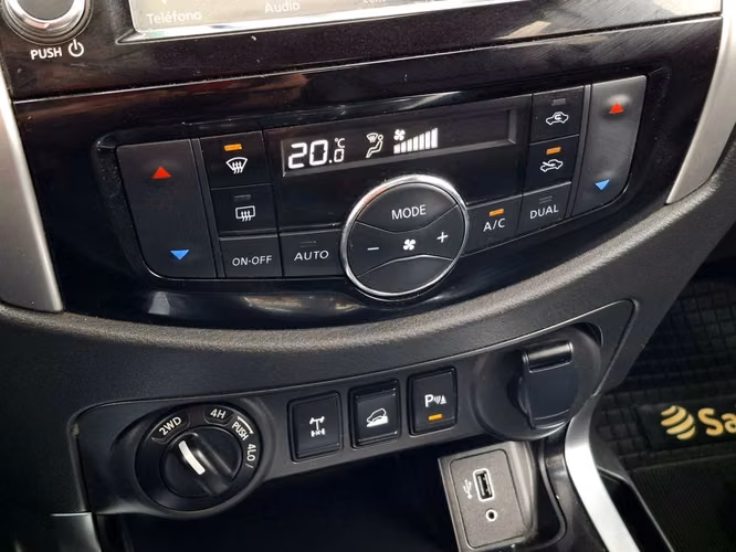 Nissan Navara 2.3 4X4 DOB.CAB. AT 2024 - Imagen 19