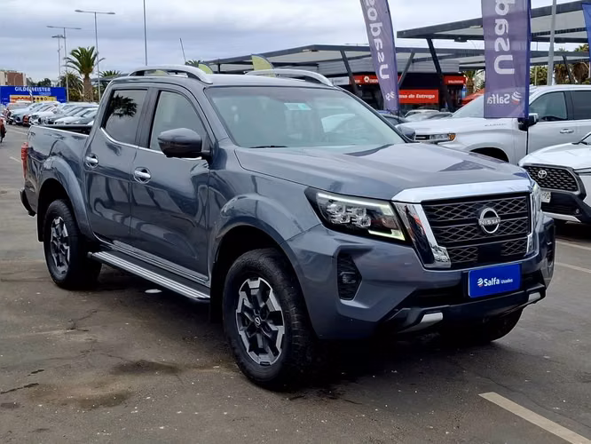 Nissan Navara 2.3 4X4 DOB.CAB. AT 2024 - Imagen 3