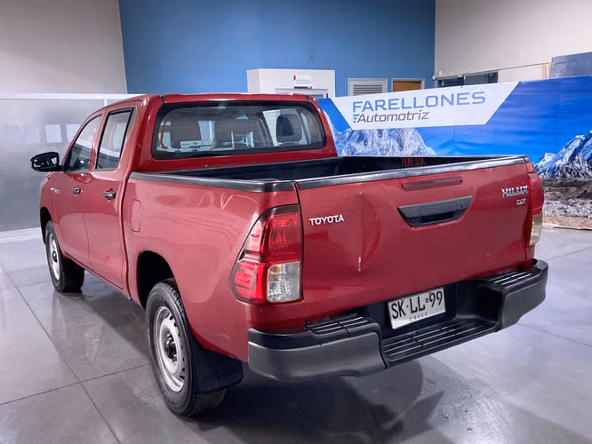 HILUX DX 4X4 SKLL99-SANTIAGO - Imagen 3