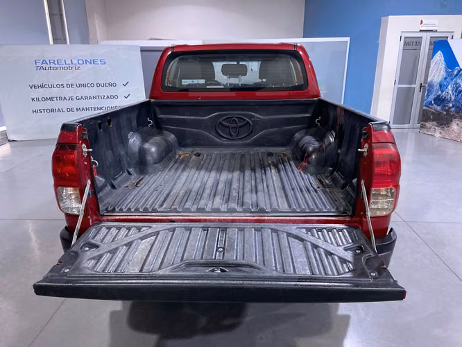 HILUX DX 4X4 SKLL99-SANTIAGO - Imagen 5