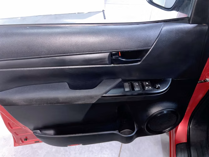 HILUX DX 4X4 SKLL99-SANTIAGO - Imagen 12
