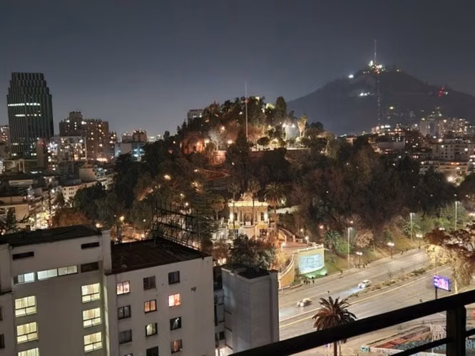 Venta  Departamento San Isidro / Metro Santa Lucia / Santiago