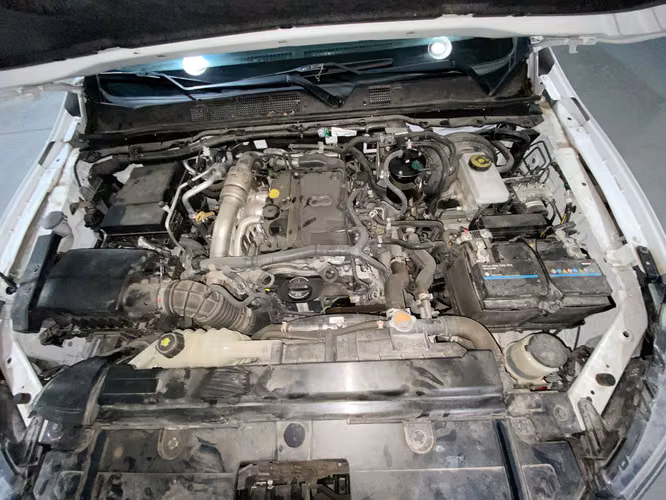 NAVARA SE 4X2 SXDW63-SANTIAGO - Imagen 9