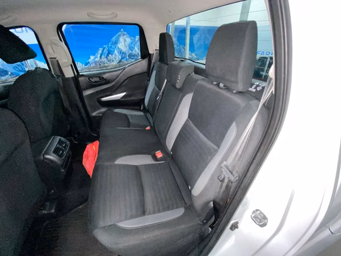NAVARA SE 4X2 SXDW63-SANTIAGO - Imagen 17