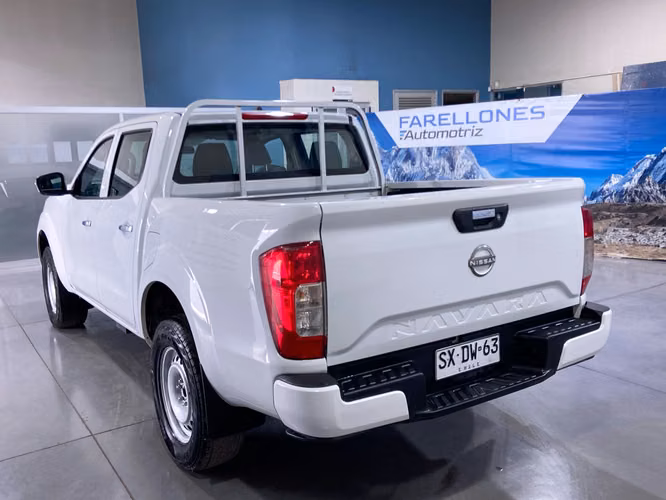 NAVARA SE 4X2 SXDW63-SANTIAGO - Imagen 3