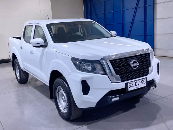 NAVARA SE 4X2 SZCV95-SANTIAGO - Imagen 6