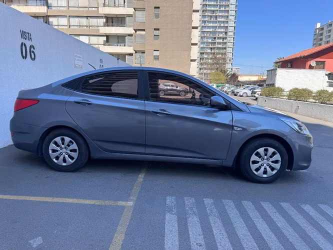 Hyundai Accent 2016 1.4 | 2 Dueños | 122.000 km | - Imagen 3