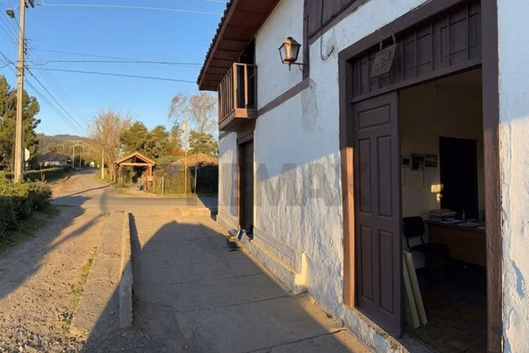 Se vende casona esquina patrimonial
