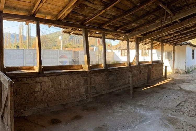 Se vende casona esquina patrimonial