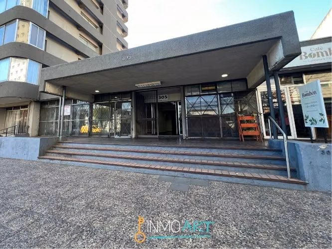 Oficina o local comercial en arriendo en centro de Temuco