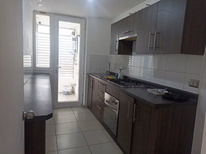 Arriendo Depto. Con terraza, estacionamiento y bodega-