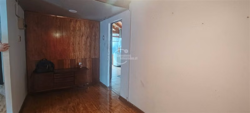 Casa con jardín y gran potencial en Macul 3D + 2B - Imagen 6