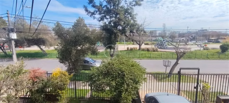 Casa con jardín y gran potencial en Macul 3D + 2B - Imagen 8