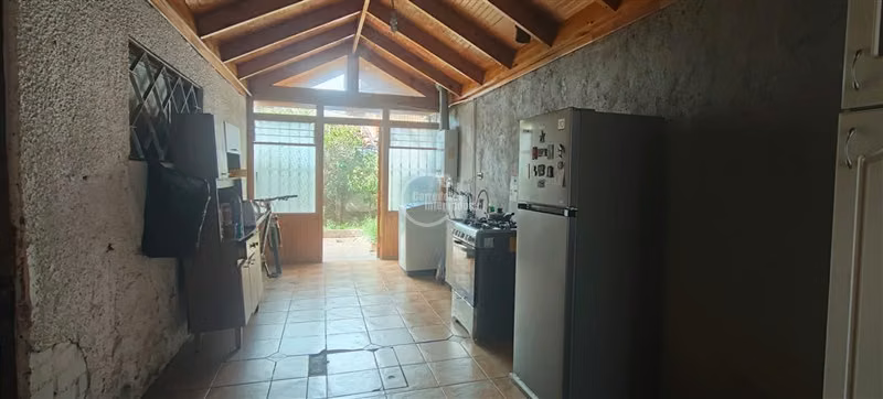 Casa con jardín y gran potencial en Macul 3D + 2B - Imagen 7