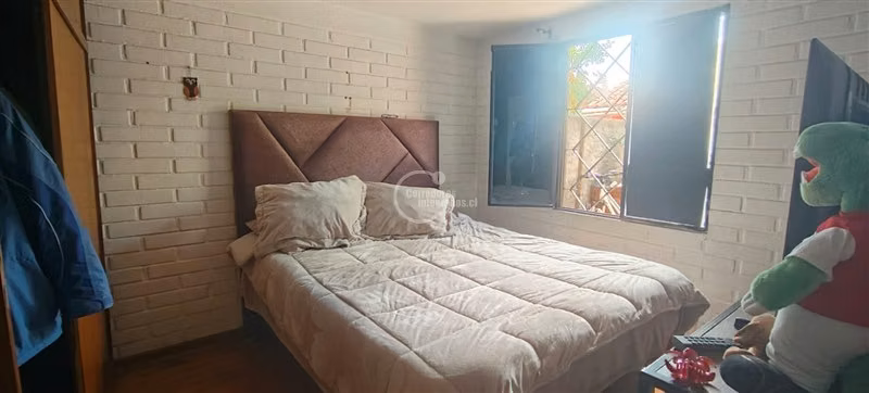 Casa con jardín y gran potencial en Macul 3D + 2B - Imagen 5