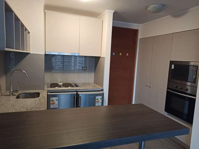 ARRIENDO HERMOSO DEPTO 2D+2B CERCA METRO SANTA ANA $ 450.000
