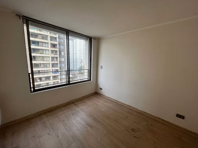 Moderno Departamento 1D + 1B con Estacionamiento y Bodega | A pasos de Metro Ecuador - Imagen 6