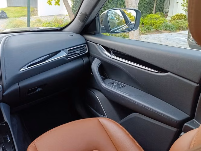 MASERATI LEVANTE 3.0 AT - 2020 | 2743