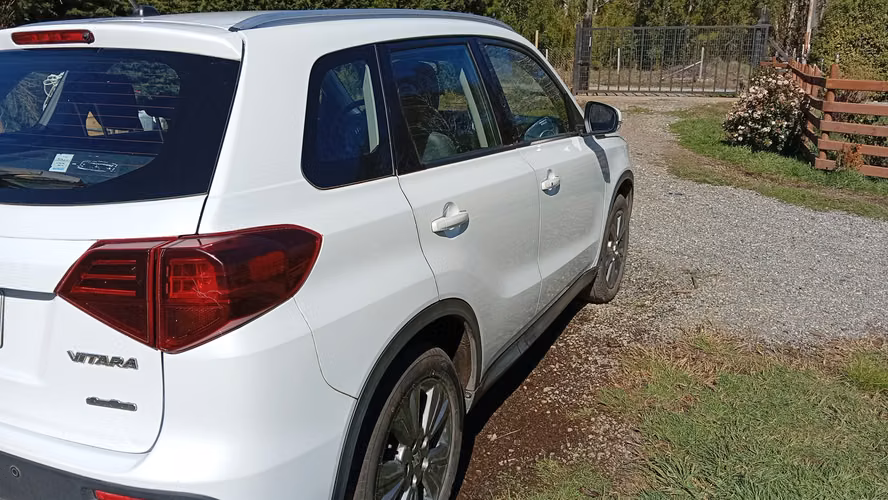 Suzuki Vitara 2021 GLX AllGrip 1.6 - Imagen 10