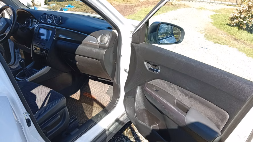 Suzuki Vitara 2021 GLX AllGrip 1.6 - Imagen 14