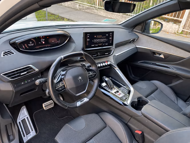 PEUGEOT 5008 ACTIVE - 2023 | 4664 - Imagen 10