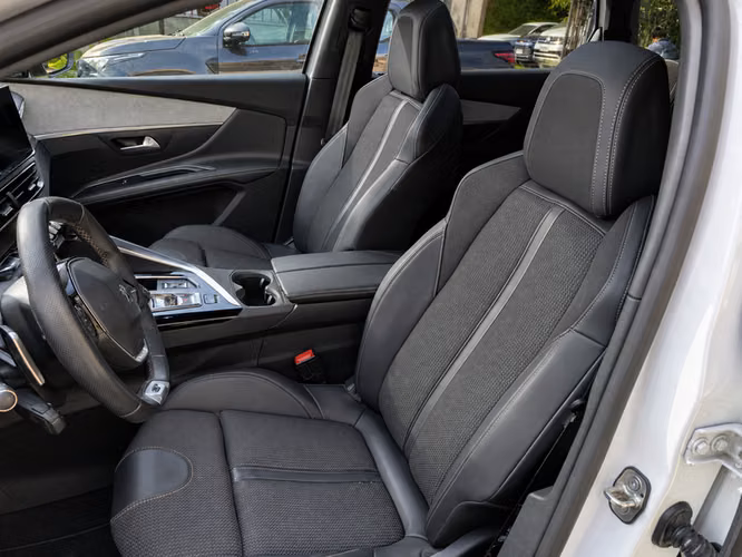 PEUGEOT 5008 ACTIVE - 2023 | 4664 - Imagen 11
