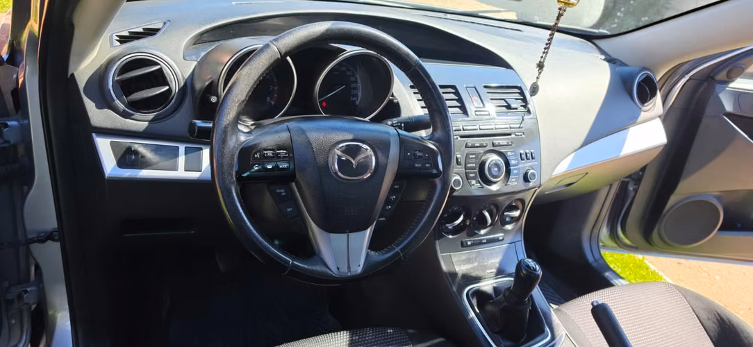 Mazda 3 - Imagen 9