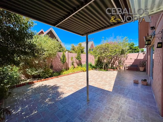 Casa en arriendo de 3 dorm. en Quilpué