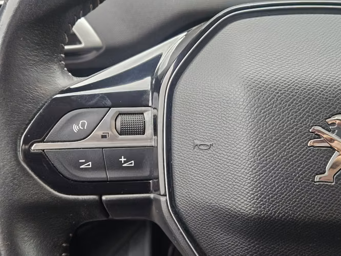 Peugeot 3008 1.5 Active Bluehdi 130 Mt Diesel... - Imagen 11