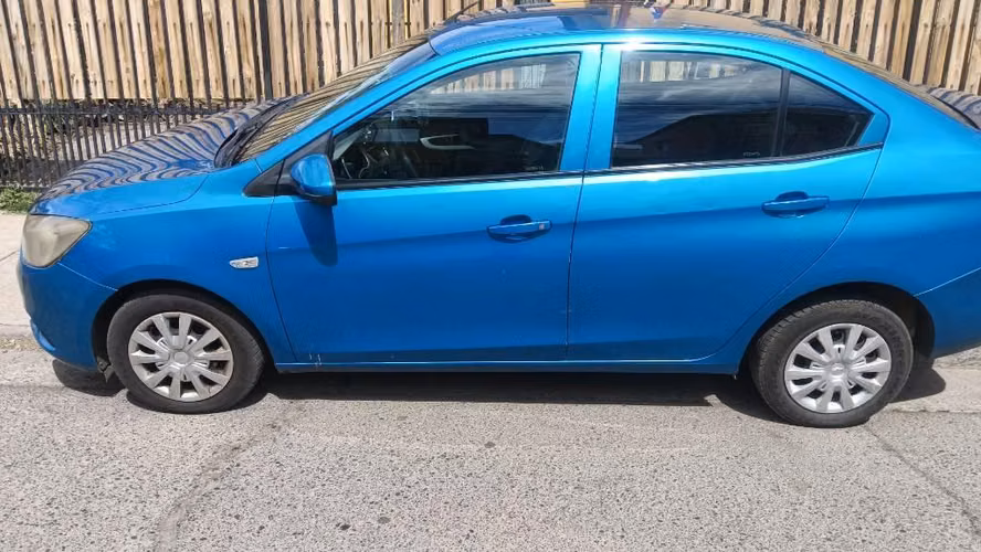 Vendo Chevrolet sail - Imagen 3