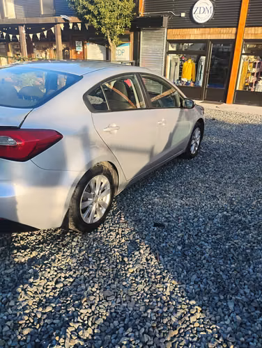 Kia Cerato 2015 - Imagen 8