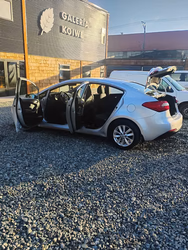 Kia Cerato 2015 - Imagen 16