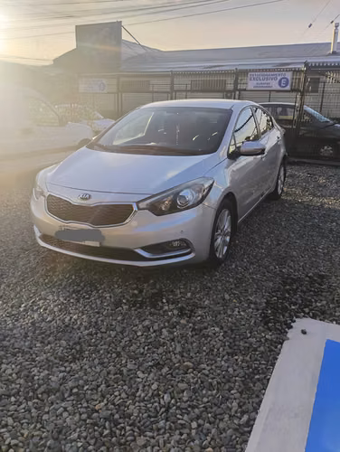 Kia Cerato 2015 - Imagen 12