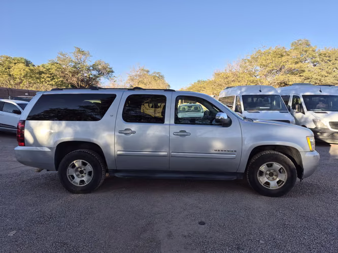 Chevrolet Suburban 2014