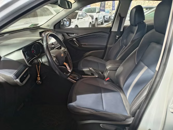 Chevrolet Tracker 1.2T PREMIER AT S 2025 - Imagen 8