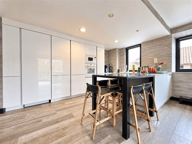 DUPLEX en venta de 2 dormitorios en Vitacura con jardin. - Imagen 11