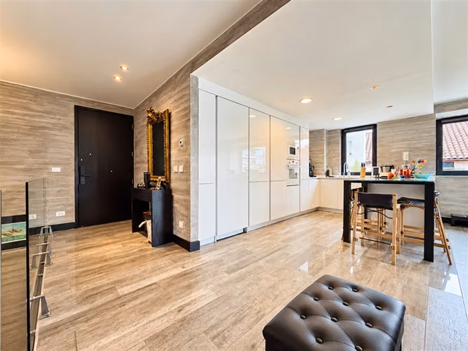 DUPLEX en venta de 2 dormitorios en Vitacura con jardin. - Imagen 4