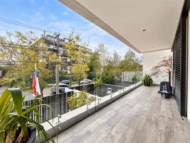 DUPLEX en venta de 2 dormitorios en Vitacura con jardin. - Imagen 10