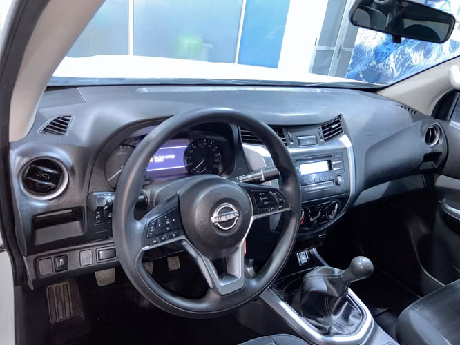 NAVARA SE 4X2 SXDW72-SANTIAGO - Imagen 13