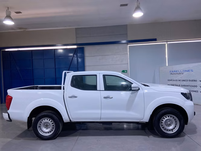 NAVARA SE 4X2 SXDW72-SANTIAGO - Imagen 5