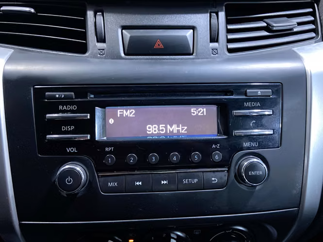 NAVARA SE 4X2 SZCV86-SANTIAGO - Imagen 15