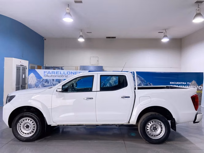 NAVARA SE 4X2 SZCW13-SANTIAGO - Imagen 2