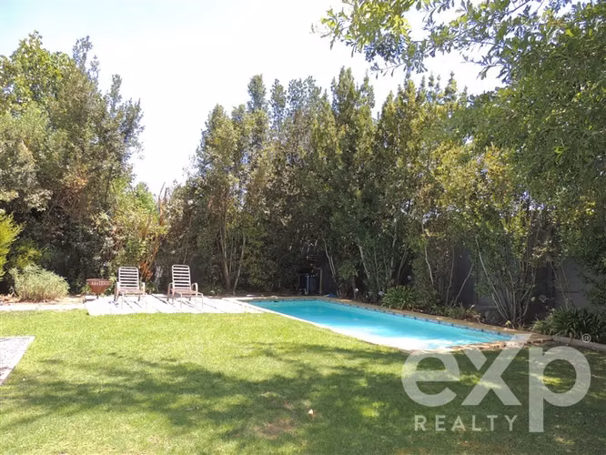 Impecable Casa en Arriendo de 4 Dorm.+Serv. Colegio Alemán - Imagen 28