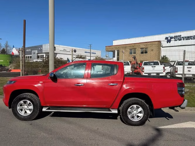 MITSUBISHI L200 2024 - Imagen 4