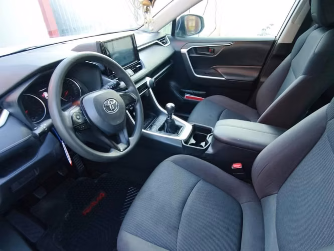 Se vende auto rav 4 le 2.0  usado - Imagen 5