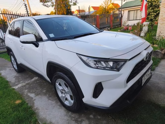 Se vende auto rav 4 le 2.0  usado - Imagen 4