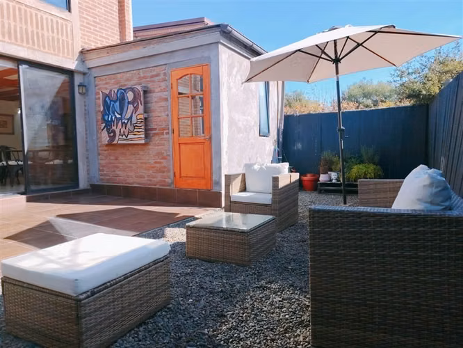 Casa venta de 3 dorm 2B en Concón/Condominio Los Manantiales - Imagen 1