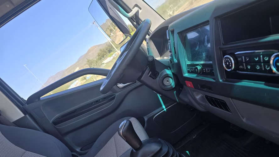 Camión JAC URBAN 1040 SOLO 20.700 KM